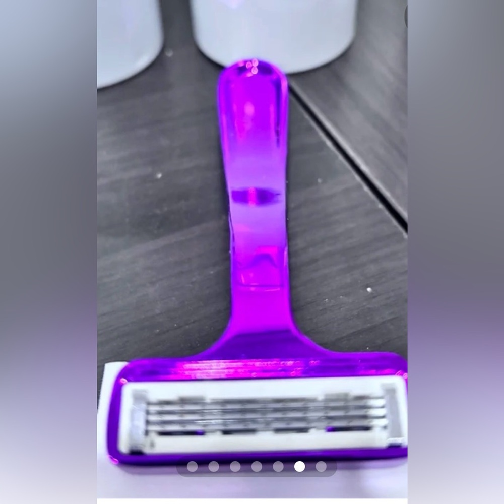 V Purple Razor - Picture 2 of 4